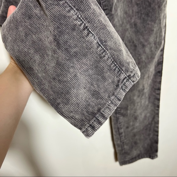 UO Standard Cloth Men's Gray Corduroy Skinny Tapered Pants - Picture 3 of 11